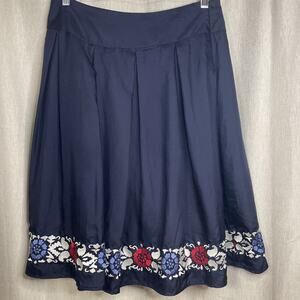 Madison Studio Skirt -Size 6 - Navy 100% Silk Embroidered Floral Trim -Patriotic